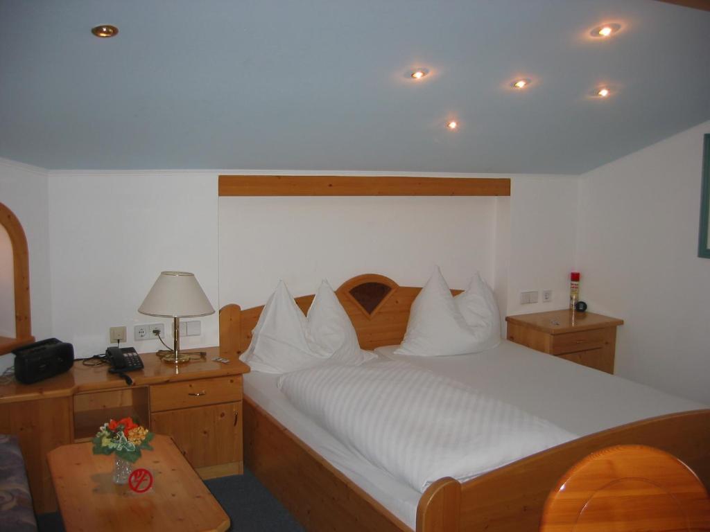 Gastehaus Heidi Bed & Breakfast Wals-Siezenheim Exterior photo
