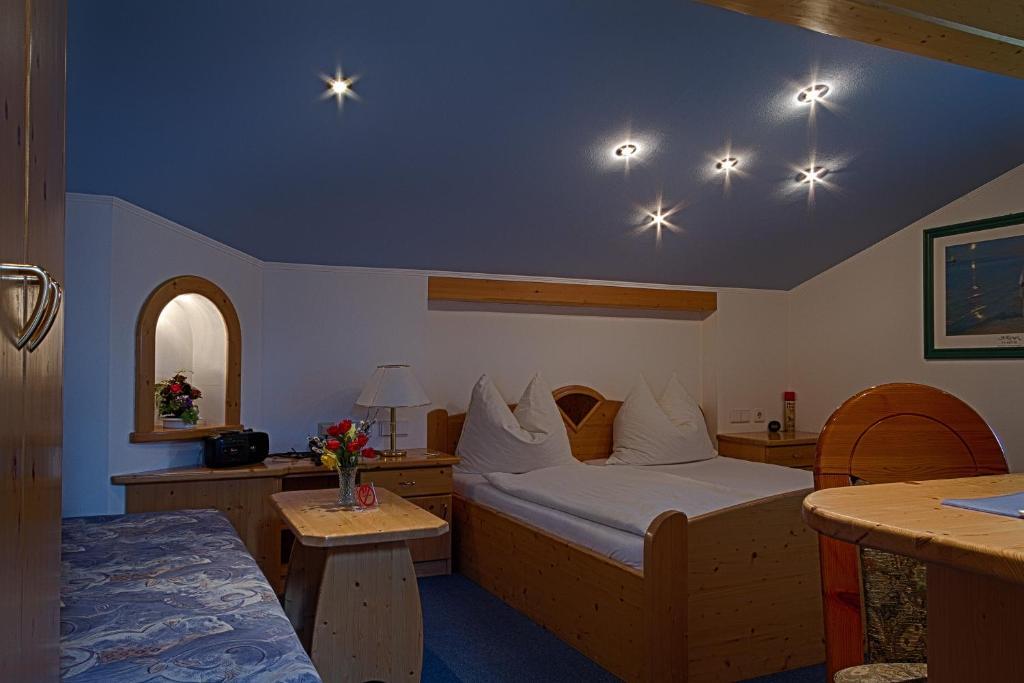 Gastehaus Heidi Bed & Breakfast Wals-Siezenheim Room photo