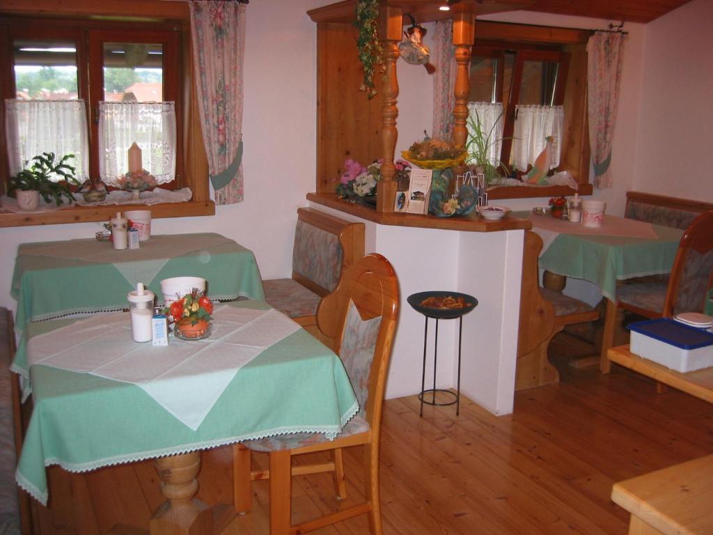 Gastehaus Heidi Bed & Breakfast Wals-Siezenheim Exterior photo